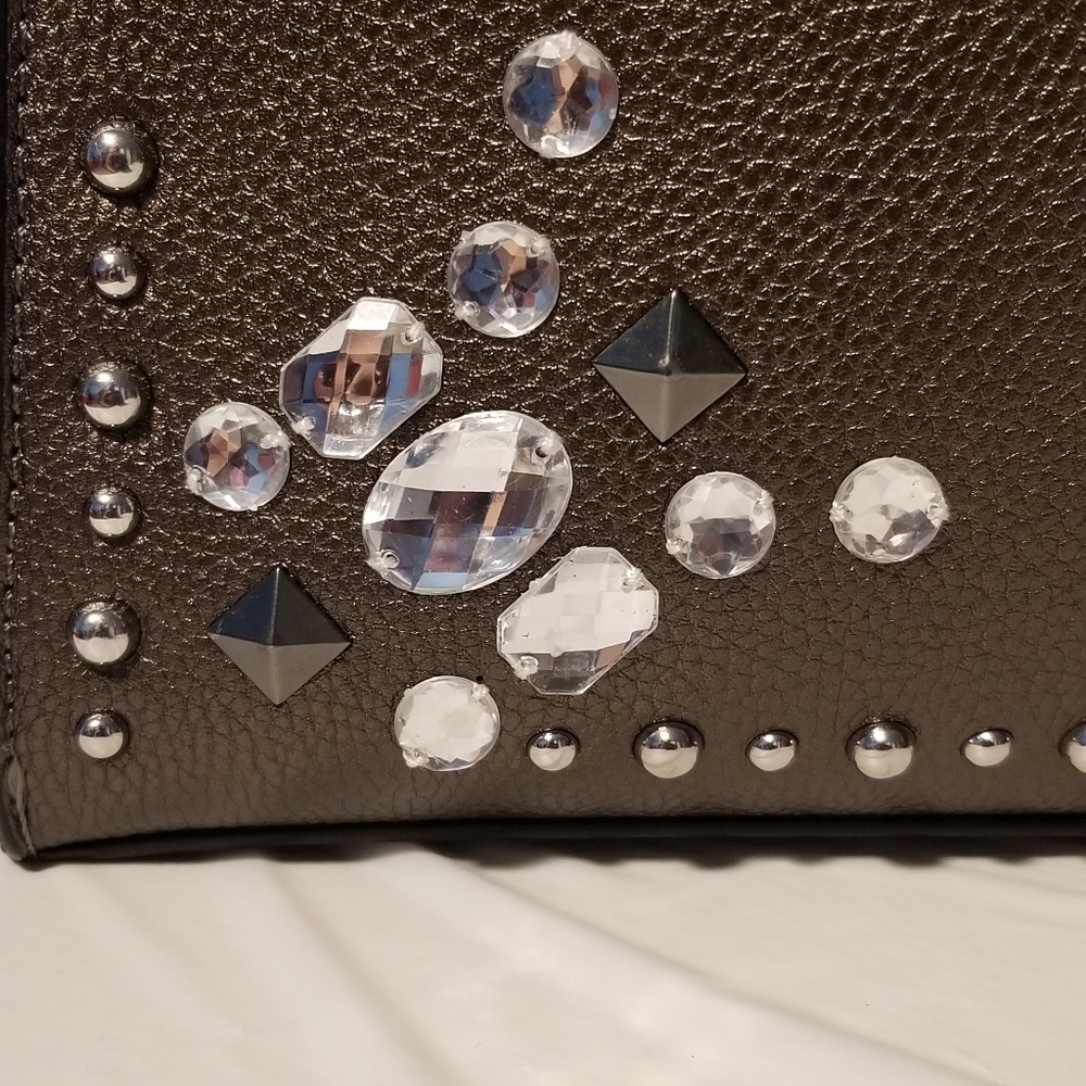 Handbag - Picture 2 of 8
